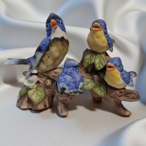 Vintage Other - Mid-Century Vintage Ceramic JAPAN Kitsch Bluebird  Family Figurine.